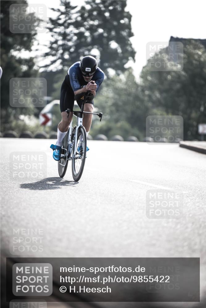 21.06.2026 - 29. Vierlanden-Triathlon H.Heesch http://msf.ph/oto/9855422 21.06.2026 08:52:42 Radfahren 154, 184 meine-sportfotos.de