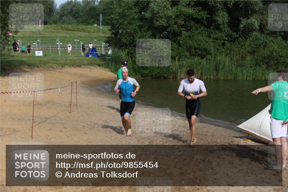 21.06.2026 - 29. Vierlanden-Triathlon Andreas Tolksdorf http://msf.ph/oto/9855454 21.06.2026 08:52:21 Schwimmen 33, 181 meine-sportfotos.de