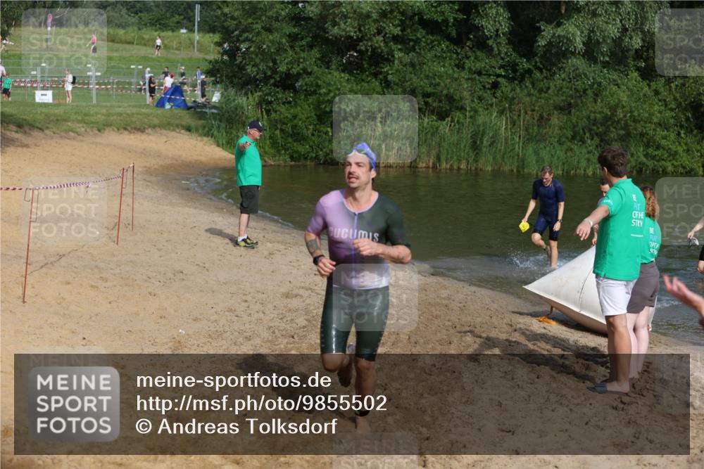 21.06.2026 - 29. Vierlanden-Triathlon Andreas Tolksdorf http://msf.ph/oto/9855502 21.06.2026 08:52:38 Schwimmen 22, 98, 167, 195 meine-sportfotos.de