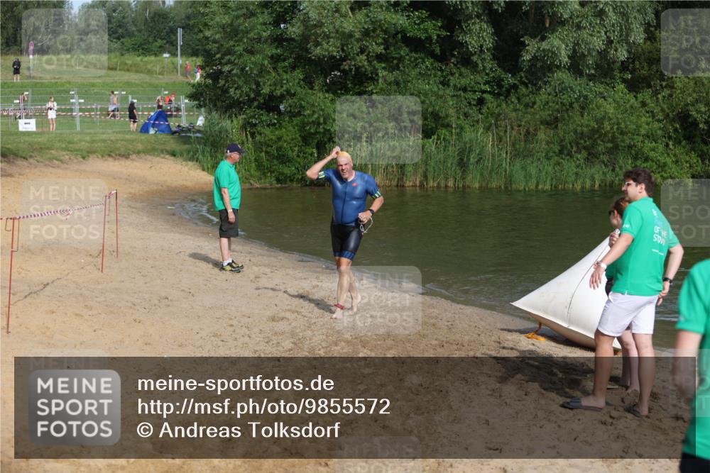 21.06.2026 - 29. Vierlanden-Triathlon Andreas Tolksdorf http://msf.ph/oto/9855572 21.06.2026 08:53:06 Schwimmen 200, 205 meine-sportfotos.de