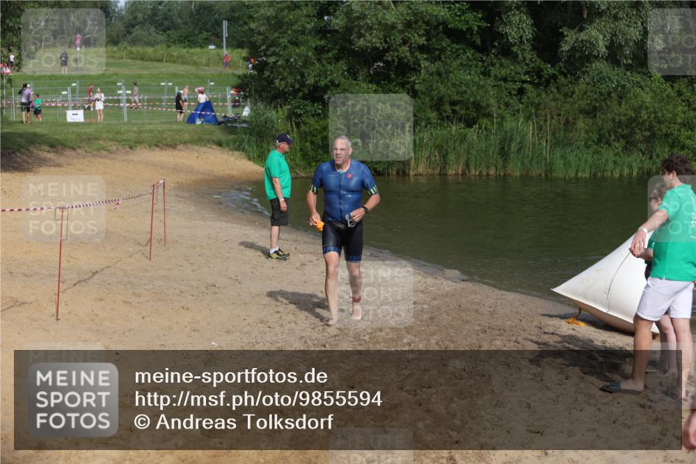 21.06.2026 - 29. Vierlanden-Triathlon Andreas Tolksdorf http://msf.ph/oto/9855594 21.06.2026 08:53:07 Schwimmen 200, 205 meine-sportfotos.de