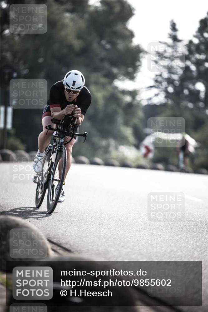 21.06.2026 - 29. Vierlanden-Triathlon H.Heesch http://msf.ph/oto/9855602 21.06.2026 08:54:26 Radfahren 173, 219 meine-sportfotos.de