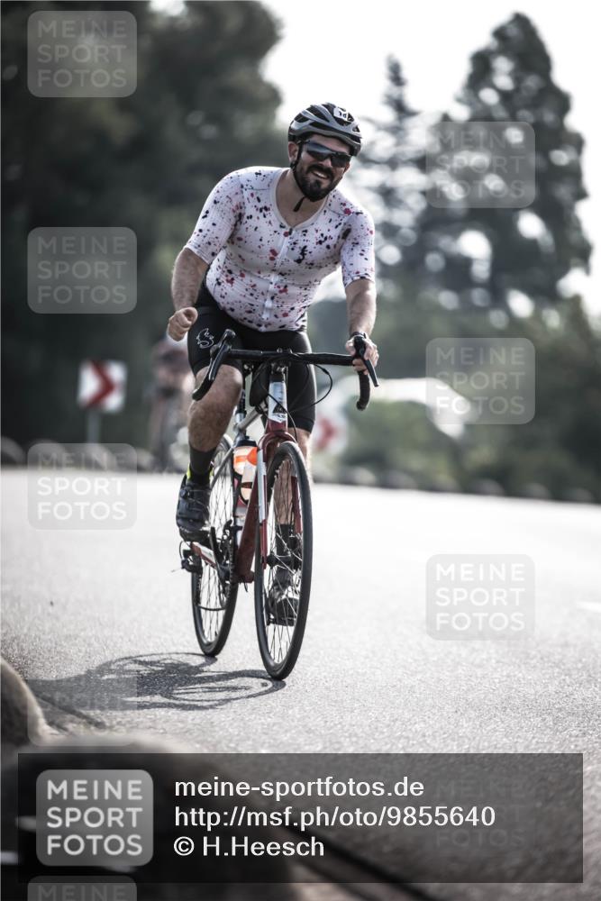 21.06.2026 - 29. Vierlanden-Triathlon H.Heesch http://msf.ph/oto/9855640 21.06.2026 08:54:36 Radfahren 18, 147, 173 meine-sportfotos.de
