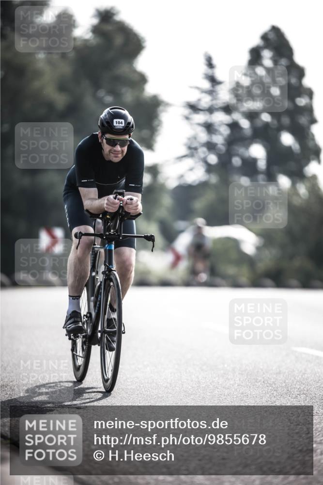 21.06.2026 - 29. Vierlanden-Triathlon H.Heesch http://msf.ph/oto/9855678 21.06.2026 08:54:56 Radfahren 34, 39, 84, 104 meine-sportfotos.de