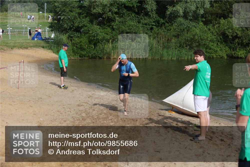 21.06.2026 - 29. Vierlanden-Triathlon Andreas Tolksdorf http://msf.ph/oto/9855686 21.06.2026 08:53:28 Schwimmen 15, 70 meine-sportfotos.de
