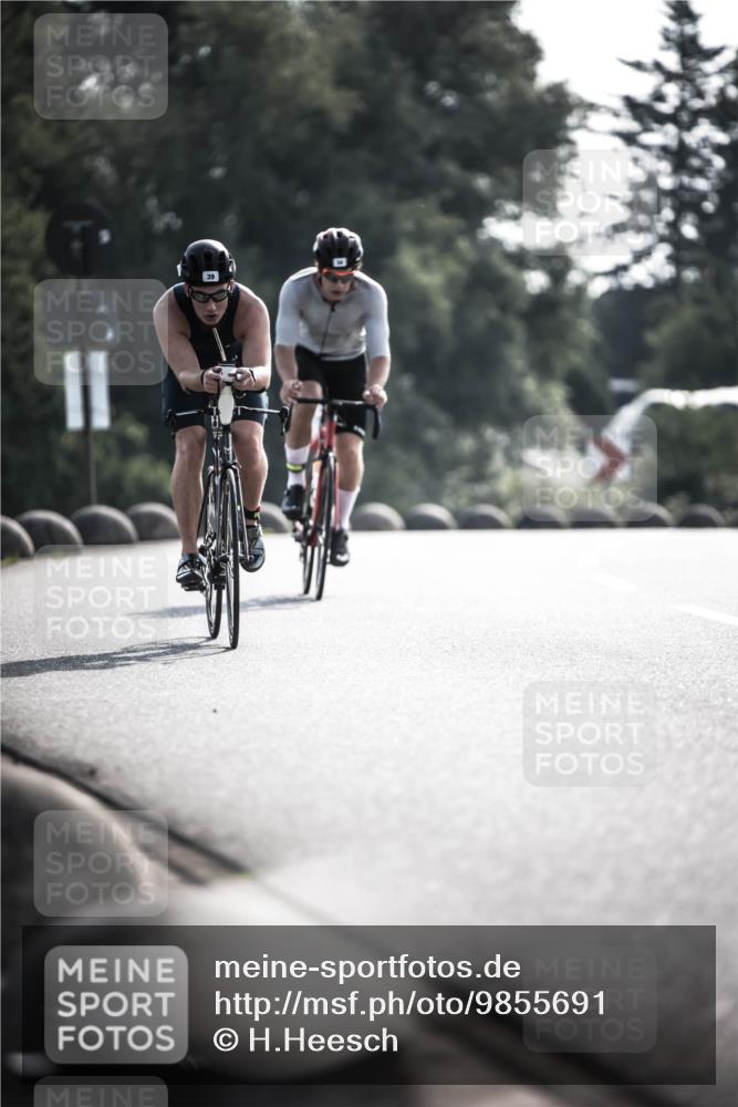 21.06.2026 - 29. Vierlanden-Triathlon H.Heesch http://msf.ph/oto/9855691 21.06.2026 08:55:00 Radfahren 34, 39 meine-sportfotos.de