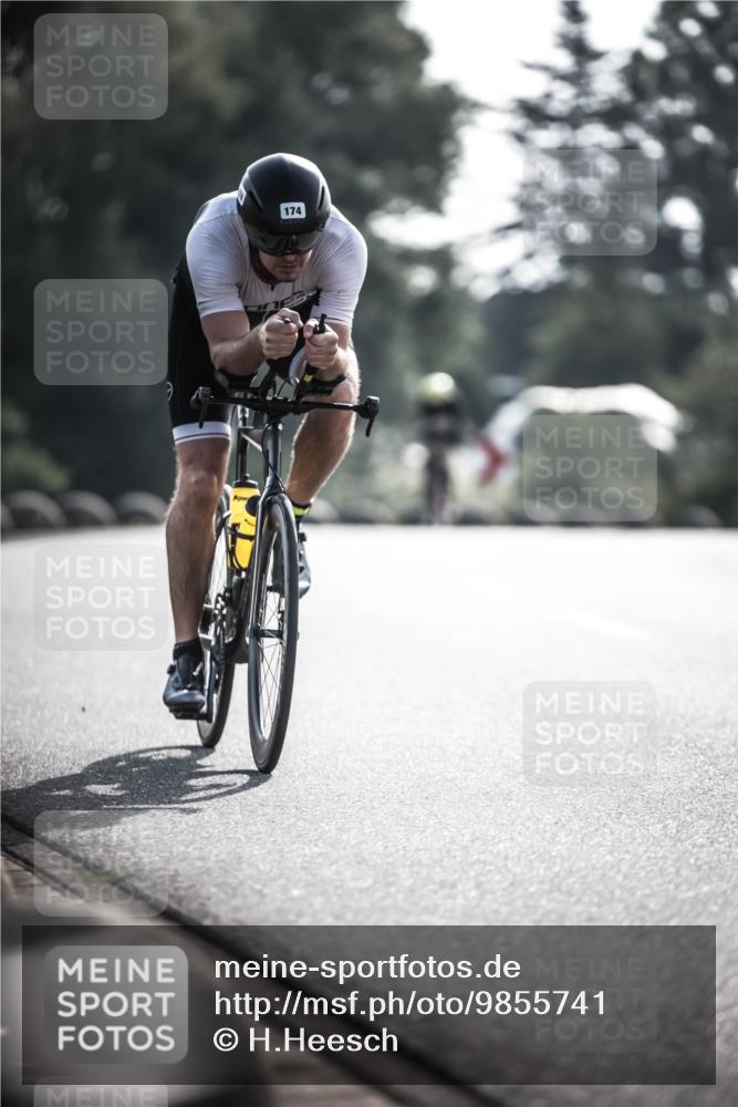 21.06.2026 - 29. Vierlanden-Triathlon H.Heesch http://msf.ph/oto/9855741 21.06.2026 08:55:37 Radfahren 165, 174 meine-sportfotos.de