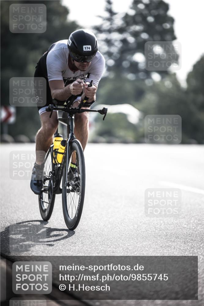 21.06.2026 - 29. Vierlanden-Triathlon H.Heesch http://msf.ph/oto/9855745 21.06.2026 08:55:37 Radfahren 165, 174 meine-sportfotos.de
