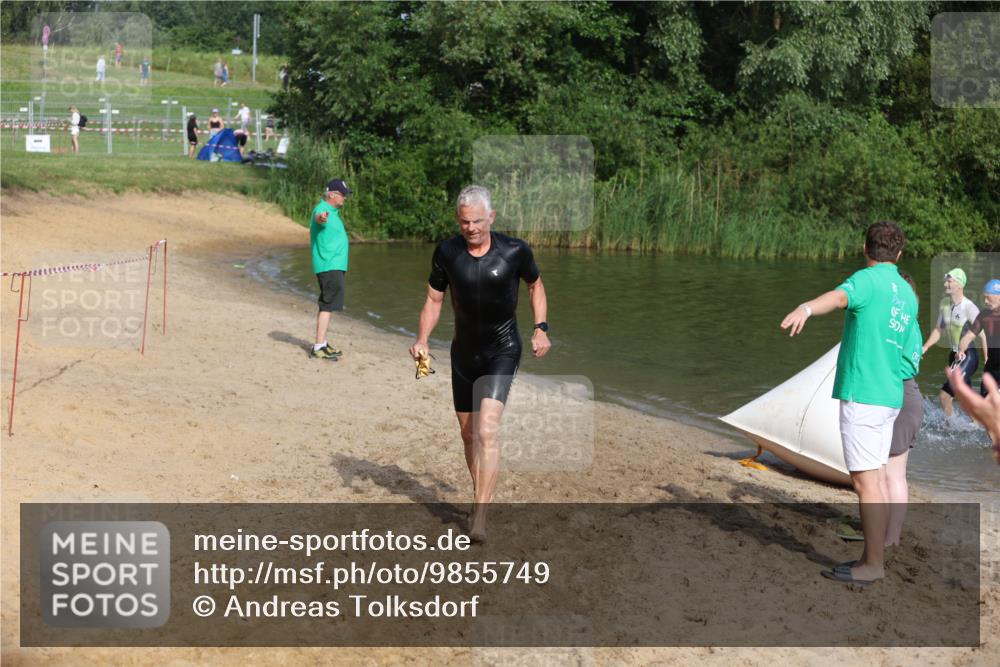 21.06.2026 - 29. Vierlanden-Triathlon Andreas Tolksdorf http://msf.ph/oto/9855749 21.06.2026 08:53:46 Schwimmen 122, 124, 126 meine-sportfotos.de