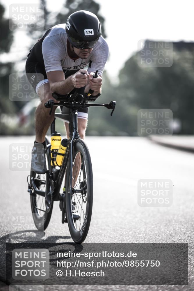 21.06.2026 - 29. Vierlanden-Triathlon H.Heesch http://msf.ph/oto/9855750 21.06.2026 08:55:38 Radfahren 165, 174 meine-sportfotos.de