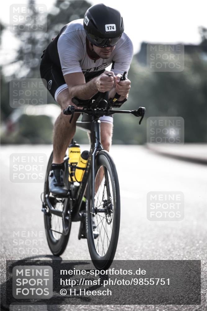 21.06.2026 - 29. Vierlanden-Triathlon H.Heesch http://msf.ph/oto/9855751 21.06.2026 08:55:38 Radfahren 165, 174 meine-sportfotos.de