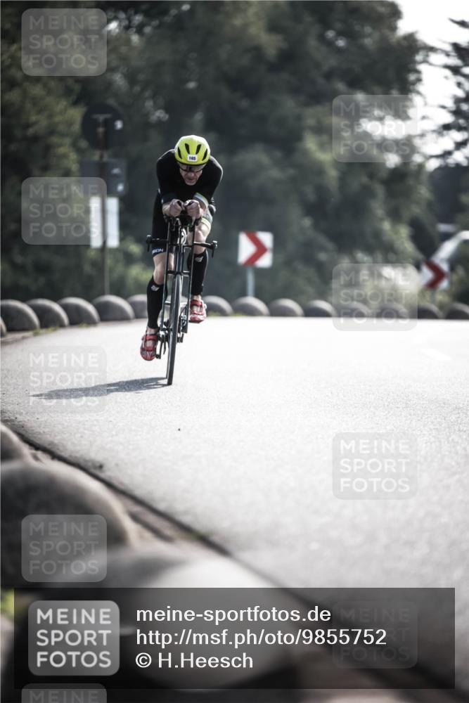 21.06.2026 - 29. Vierlanden-Triathlon H.Heesch http://msf.ph/oto/9855752 21.06.2026 08:55:42 Radfahren 159, 165 meine-sportfotos.de