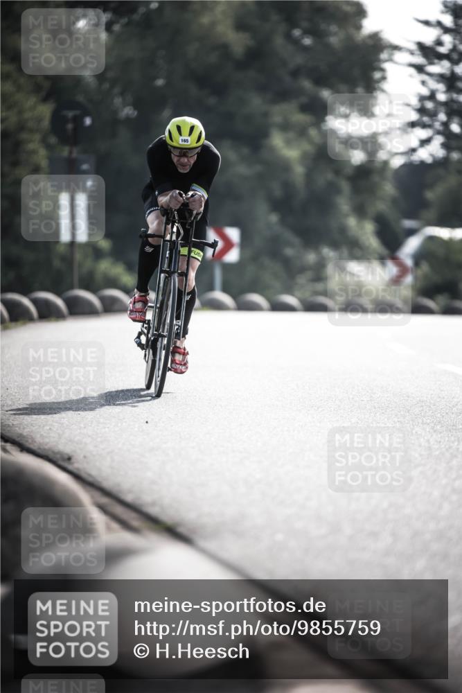 21.06.2026 - 29. Vierlanden-Triathlon H.Heesch http://msf.ph/oto/9855759 21.06.2026 08:55:42 Radfahren 159, 165 meine-sportfotos.de