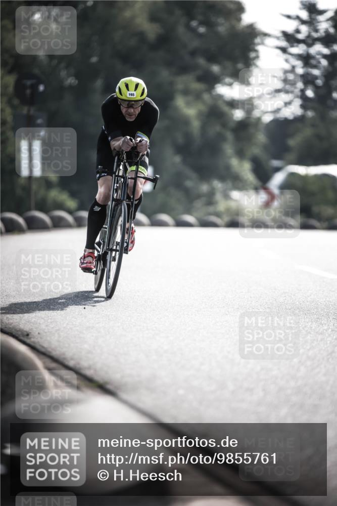 21.06.2026 - 29. Vierlanden-Triathlon H.Heesch http://msf.ph/oto/9855761 21.06.2026 08:55:42 Radfahren 159, 165 meine-sportfotos.de