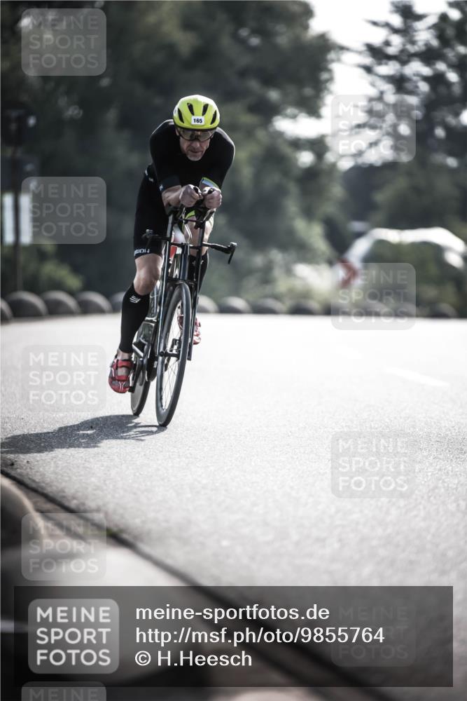 21.06.2026 - 29. Vierlanden-Triathlon H.Heesch http://msf.ph/oto/9855764 21.06.2026 08:55:42 Radfahren 159, 165 meine-sportfotos.de