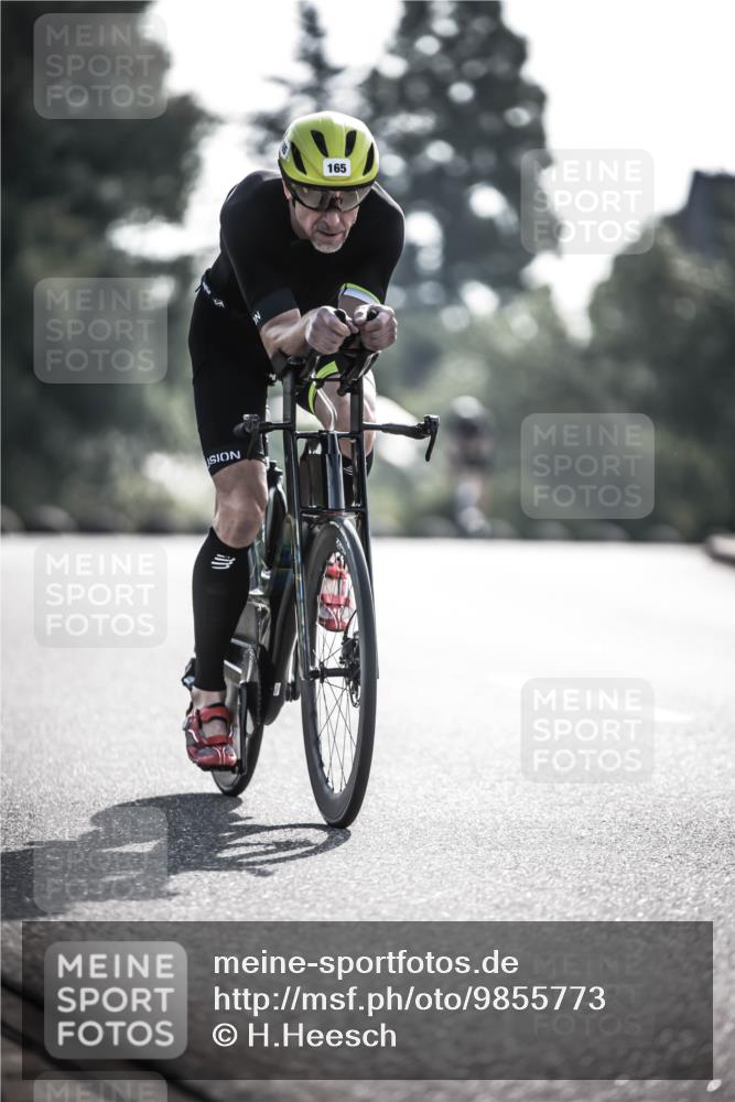 21.06.2026 - 29. Vierlanden-Triathlon H.Heesch http://msf.ph/oto/9855773 21.06.2026 08:55:43 Radfahren 159, 165 meine-sportfotos.de