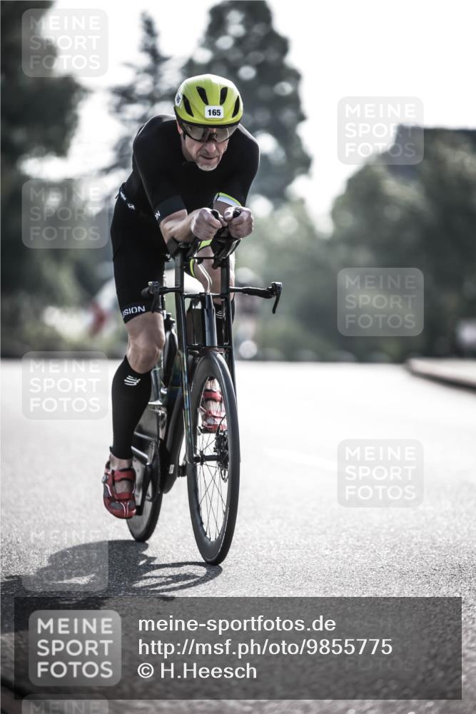 21.06.2026 - 29. Vierlanden-Triathlon H.Heesch http://msf.ph/oto/9855775 21.06.2026 08:55:43 Radfahren 159, 165 meine-sportfotos.de