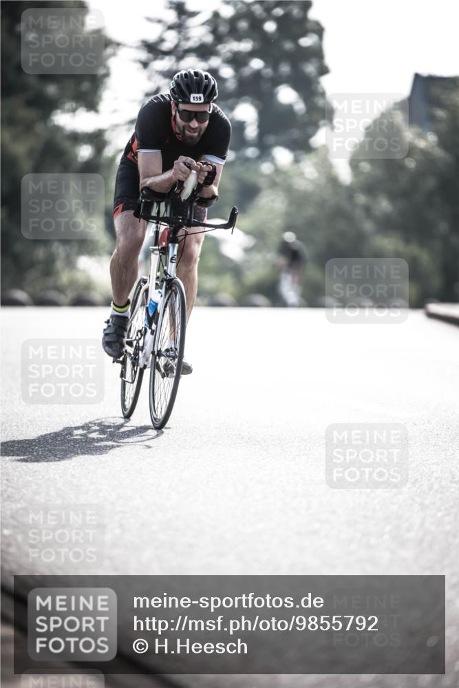 21.06.2026 - 29. Vierlanden-Triathlon H.Heesch http://msf.ph/oto/9855792 21.06.2026 08:55:49 Radfahren 69, 159 meine-sportfotos.de