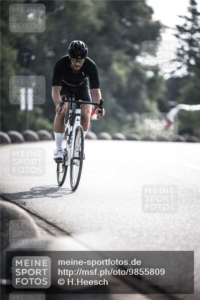 21.06.2026 - 29. Vierlanden-Triathlon H.Heesch http://msf.ph/oto/9855809 21.06.2026 08:55:56 Radfahren 69, 96 meine-sportfotos.de