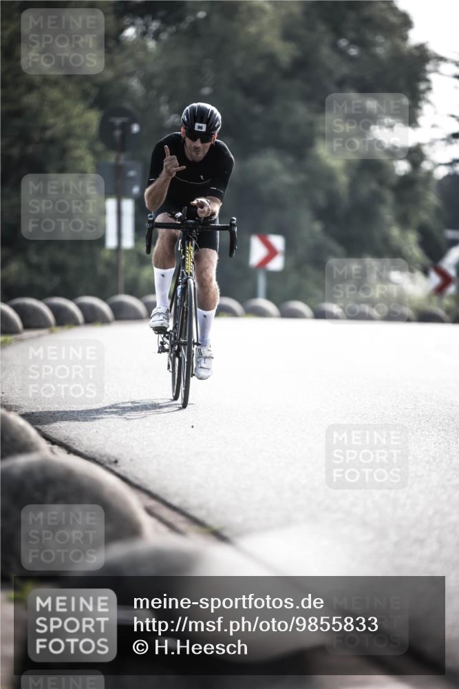 21.06.2026 - 29. Vierlanden-Triathlon H.Heesch http://msf.ph/oto/9855833 21.06.2026 08:56:03 Radfahren 96 meine-sportfotos.de