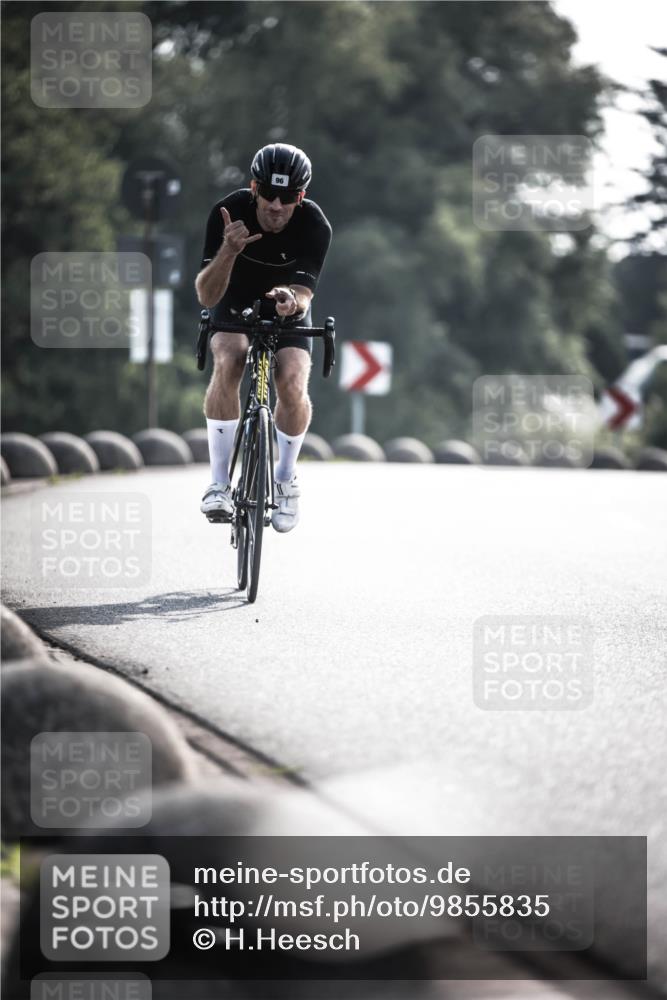 21.06.2026 - 29. Vierlanden-Triathlon H.Heesch http://msf.ph/oto/9855835 21.06.2026 08:56:03 Radfahren 96 meine-sportfotos.de