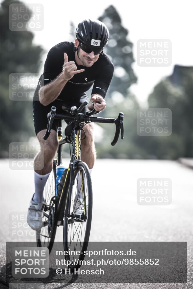 21.06.2026 - 29. Vierlanden-Triathlon H.Heesch http://msf.ph/oto/9855852 21.06.2026 08:56:04 Radfahren 96 meine-sportfotos.de