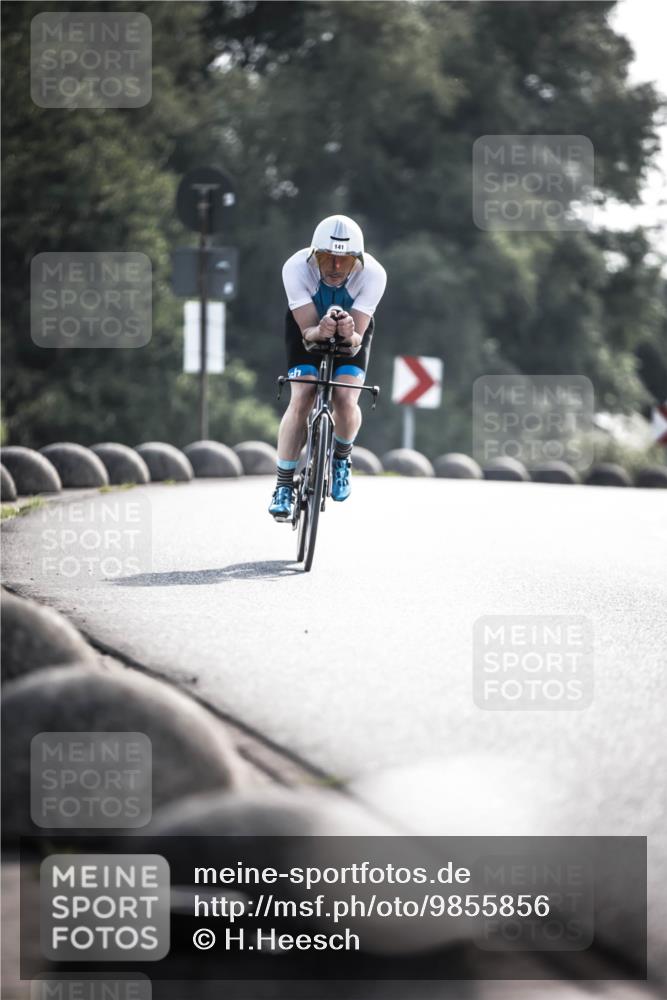 21.06.2026 - 29. Vierlanden-Triathlon H.Heesch http://msf.ph/oto/9855856 21.06.2026 08:56:18 Radfahren 141 meine-sportfotos.de