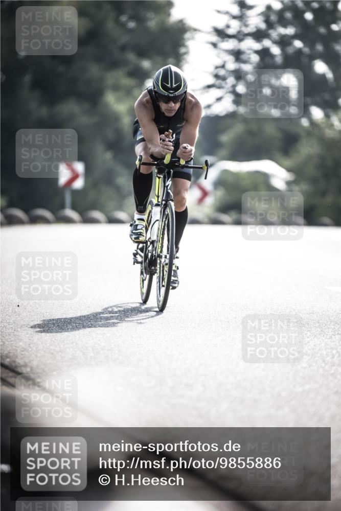 21.06.2026 - 29. Vierlanden-Triathlon H.Heesch http://msf.ph/oto/9855886 21.06.2026 08:56:36 Radfahren 131 meine-sportfotos.de