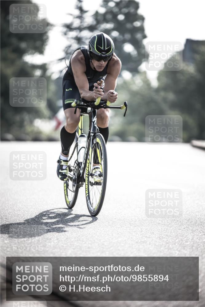 21.06.2026 - 29. Vierlanden-Triathlon H.Heesch http://msf.ph/oto/9855894 21.06.2026 08:56:36 Radfahren 131 meine-sportfotos.de