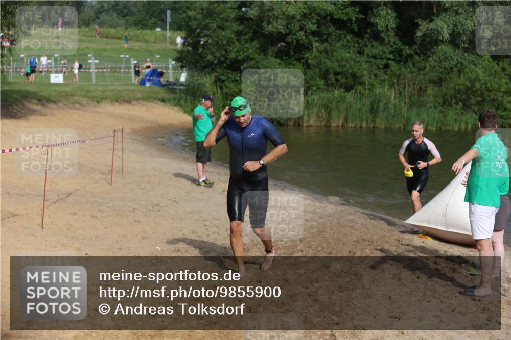 21.06.2026 - 29. Vierlanden-Triathlon Andreas Tolksdorf http://msf.ph/oto/9855900 21.06.2026 08:53:56 Schwimmen 122, 126, 146, 176 meine-sportfotos.de