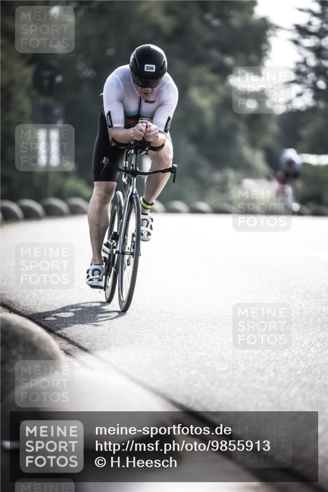 21.06.2026 - 29. Vierlanden-Triathlon H.Heesch http://msf.ph/oto/9855913 21.06.2026 08:56:55 Radfahren 136, 220 meine-sportfotos.de
