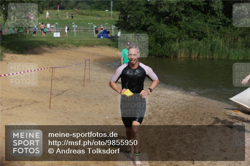 21.06.2026 - 29. Vierlanden-Triathlon Andreas Tolksdorf http://msf.ph/oto/9855950 21.06.2026 08:54:00 Schwimmen 146, 176, 190 meine-sportfotos.de