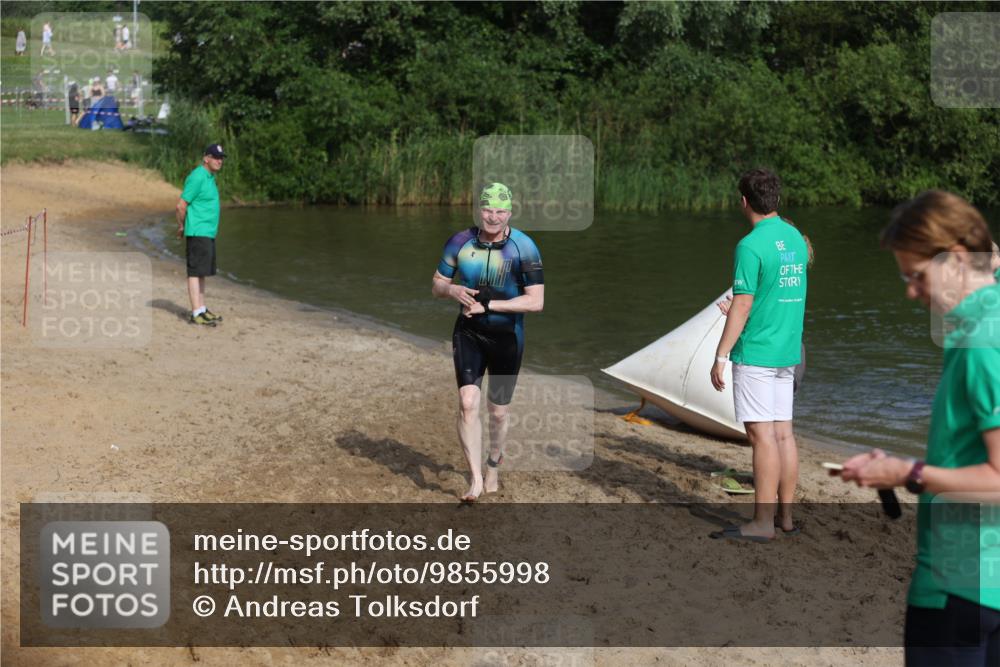 21.06.2026 - 29. Vierlanden-Triathlon Andreas Tolksdorf http://msf.ph/oto/9855998 21.06.2026 08:54:31 Schwimmen 213 meine-sportfotos.de