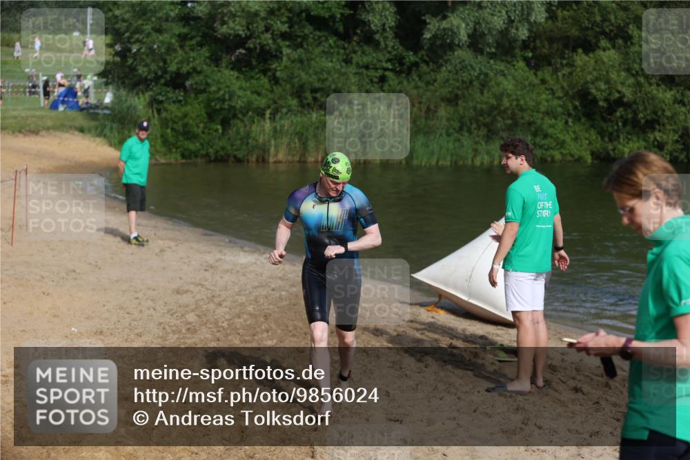 21.06.2026 - 29. Vierlanden-Triathlon Andreas Tolksdorf http://msf.ph/oto/9856024 21.06.2026 08:54:31 Schwimmen 213 meine-sportfotos.de