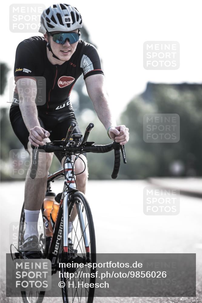 21.06.2026 - 29. Vierlanden-Triathlon H.Heesch http://msf.ph/oto/9856026 21.06.2026 08:57:52 Radfahren 89, 119 meine-sportfotos.de