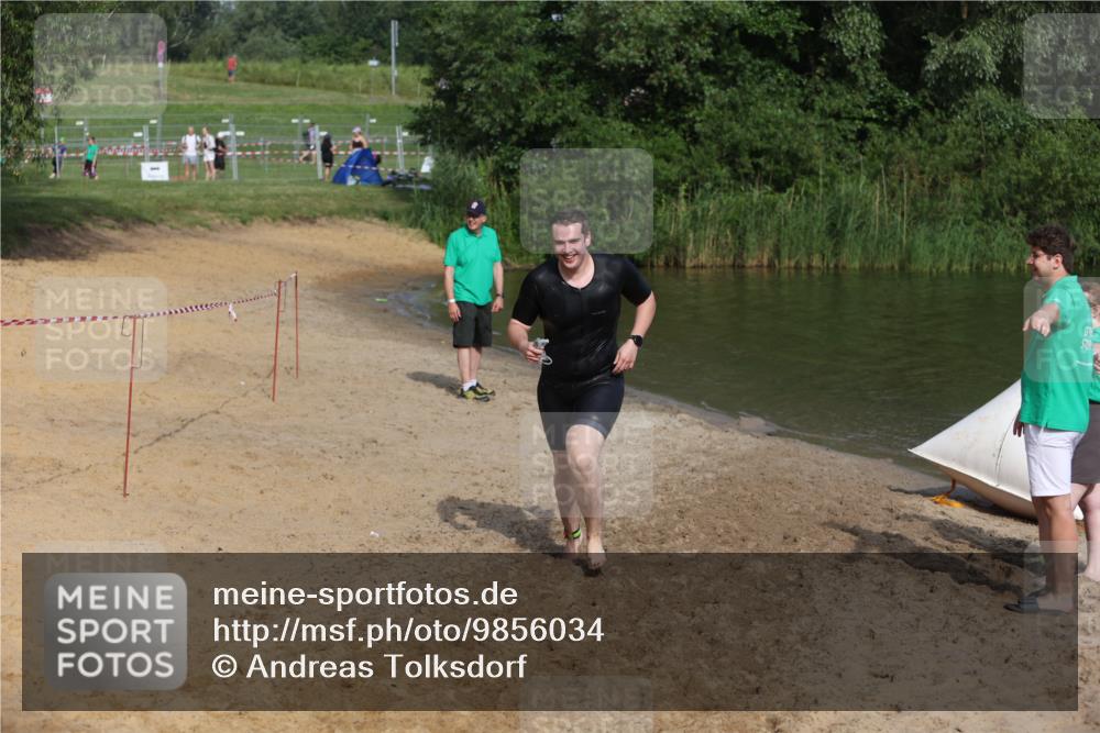 21.06.2026 - 29. Vierlanden-Triathlon Andreas Tolksdorf http://msf.ph/oto/9856034 21.06.2026 08:55:01 Schwimmen 19 meine-sportfotos.de