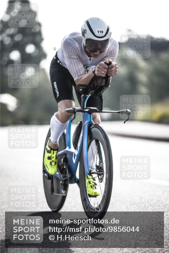 21.06.2026 - 29. Vierlanden-Triathlon H.Heesch http://msf.ph/oto/9856044 21.06.2026 08:57:58 Radfahren 40, 90, 119 meine-sportfotos.de