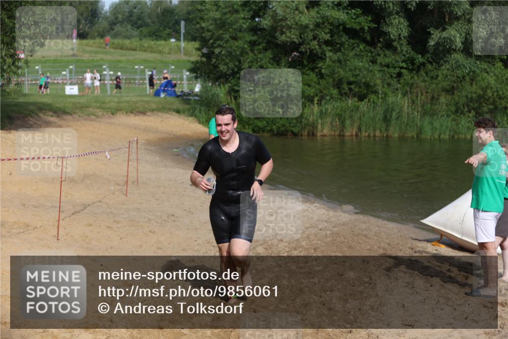 21.06.2026 - 29. Vierlanden-Triathlon Andreas Tolksdorf http://msf.ph/oto/9856061 21.06.2026 08:55:01 Schwimmen 19 meine-sportfotos.de