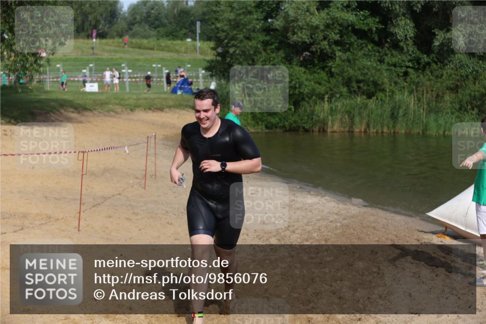21.06.2026 - 29. Vierlanden-Triathlon Andreas Tolksdorf http://msf.ph/oto/9856076 21.06.2026 08:55:02 Schwimmen 19 meine-sportfotos.de