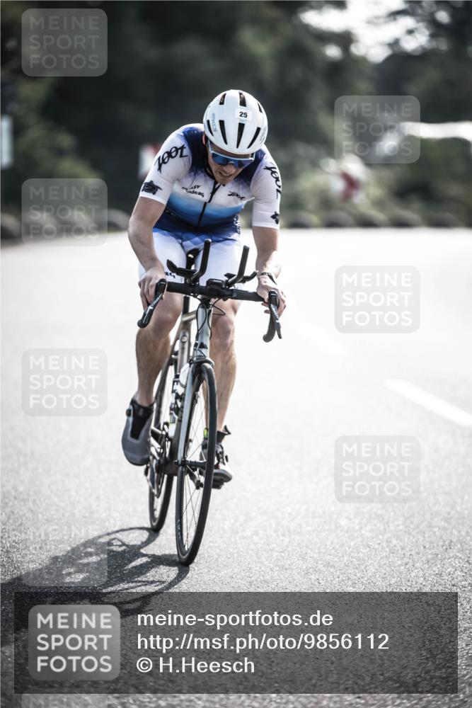 21.06.2026 - 29. Vierlanden-Triathlon H.Heesch http://msf.ph/oto/9856112 21.06.2026 08:58:24 Radfahren 25, 175 meine-sportfotos.de