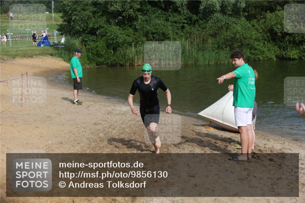 21.06.2026 - 29. Vierlanden-Triathlon Andreas Tolksdorf http://msf.ph/oto/9856130 21.06.2026 08:55:41 Schwimmen 94, 191 meine-sportfotos.de