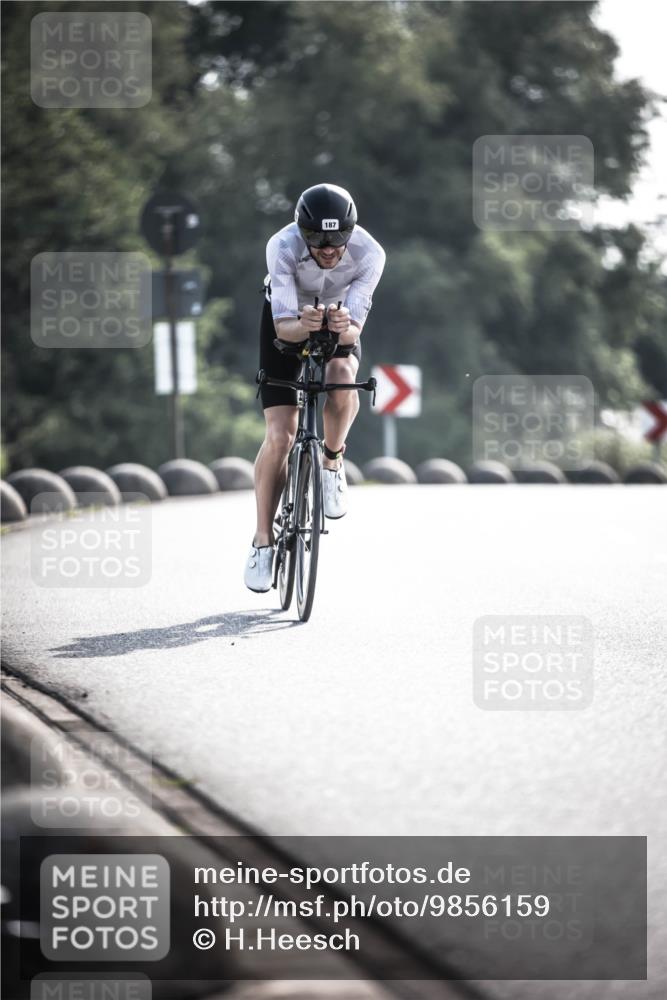 21.06.2026 - 29. Vierlanden-Triathlon H.Heesch http://msf.ph/oto/9856159 21.06.2026 08:58:52 Radfahren 153, 160, 187 meine-sportfotos.de
