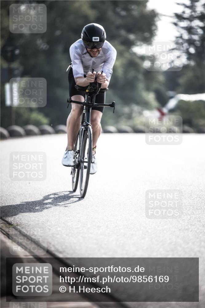 21.06.2026 - 29. Vierlanden-Triathlon H.Heesch http://msf.ph/oto/9856169 21.06.2026 08:58:53 Radfahren 153, 160, 187 meine-sportfotos.de