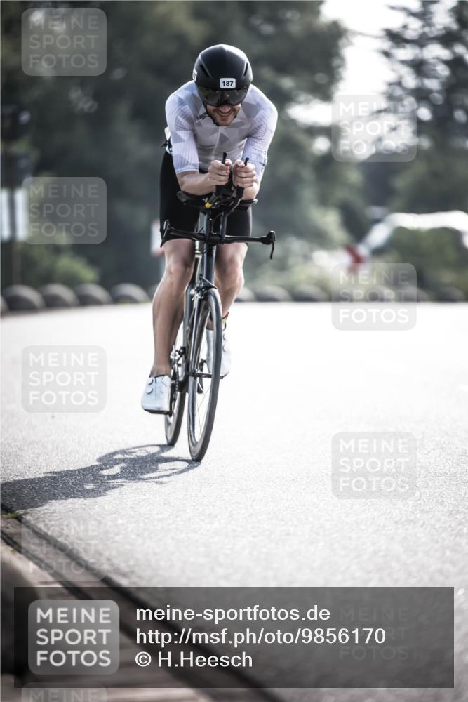21.06.2026 - 29. Vierlanden-Triathlon H.Heesch http://msf.ph/oto/9856170 21.06.2026 08:58:53 Radfahren 153, 160, 187 meine-sportfotos.de