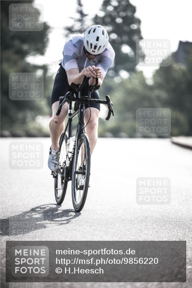 21.06.2026 - 29. Vierlanden-Triathlon H.Heesch http://msf.ph/oto/9856220 21.06.2026 08:59:17 Radfahren 68, 199 meine-sportfotos.de