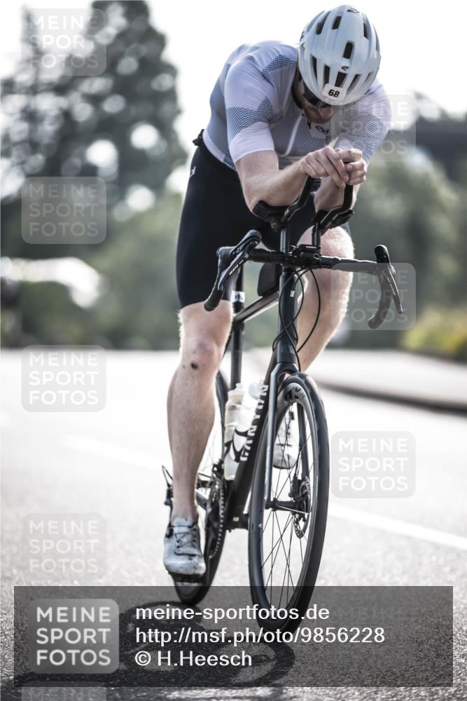 21.06.2026 - 29. Vierlanden-Triathlon H.Heesch http://msf.ph/oto/9856228 21.06.2026 08:59:17 Radfahren 68, 199 meine-sportfotos.de