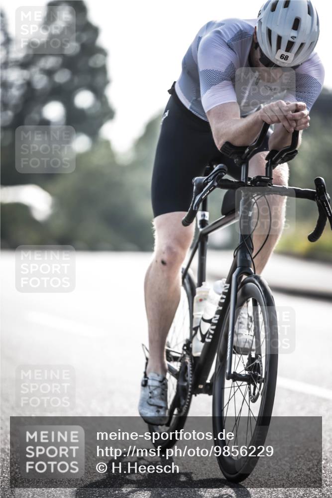 21.06.2026 - 29. Vierlanden-Triathlon H.Heesch http://msf.ph/oto/9856229 21.06.2026 08:59:17 Radfahren 68, 199 meine-sportfotos.de