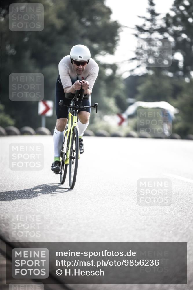 21.06.2026 - 29. Vierlanden-Triathlon H.Heesch http://msf.ph/oto/9856236 21.06.2026 08:59:23 Radfahren 139, 199 meine-sportfotos.de
