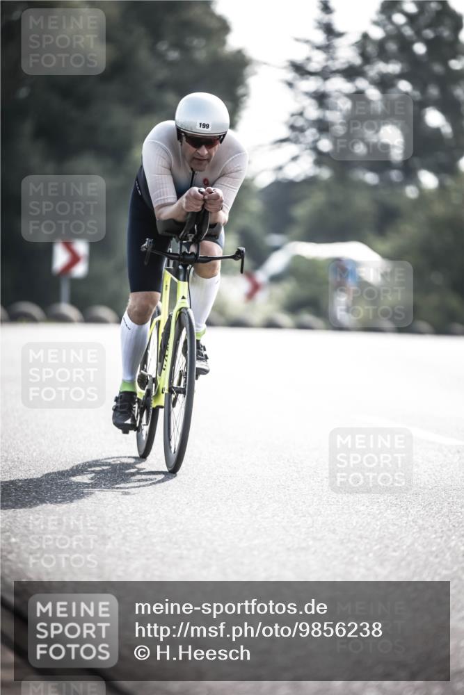 21.06.2026 - 29. Vierlanden-Triathlon H.Heesch http://msf.ph/oto/9856238 21.06.2026 08:59:23 Radfahren 139, 199 meine-sportfotos.de