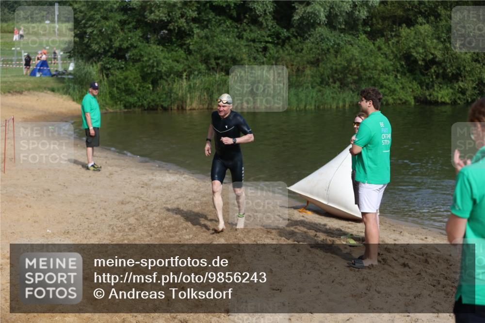 21.06.2026 - 29. Vierlanden-Triathlon Andreas Tolksdorf http://msf.ph/oto/9856243 21.06.2026 08:56:00 Schwimmen 138 meine-sportfotos.de